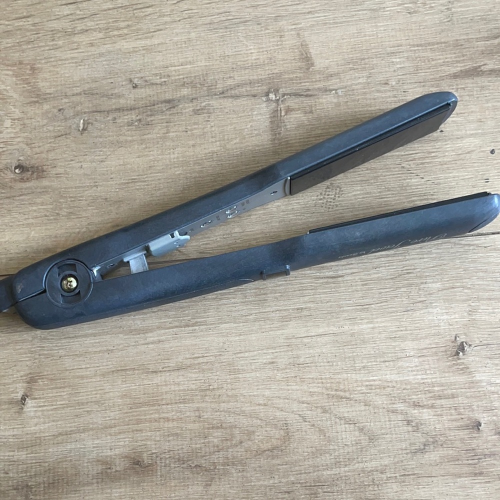 Hair styling tool